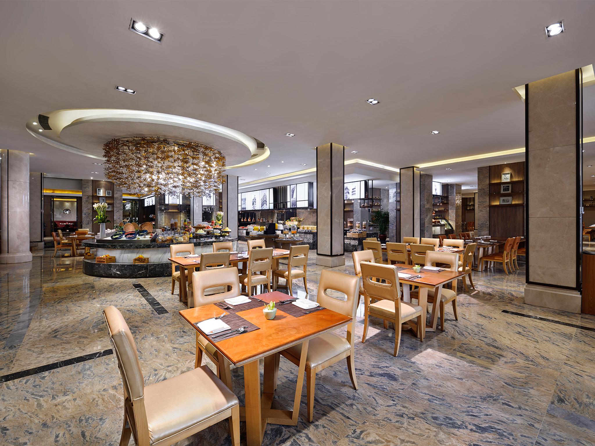 Gehua New Century Hotel Пекин Экстерьер фото